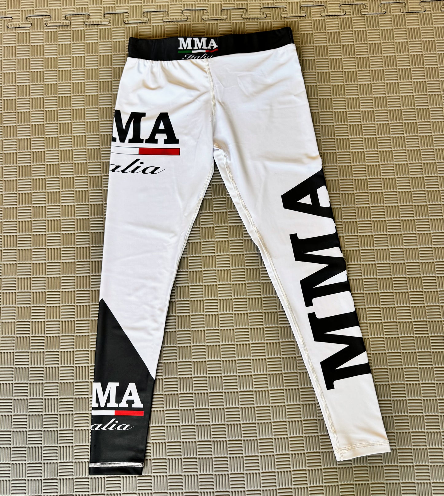 rashguard pantalone lungo bianco