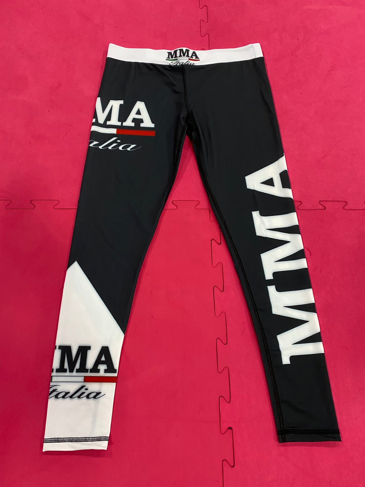 rashguard pantalone lungo nero davanti